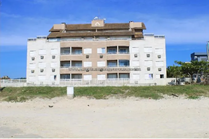 Apartamento Pe Na Areia, 5 Pessoas, Garagem, Ar Condicionado, Wi-Fi, Pet Friendly Apartment Florianopolis Brazil